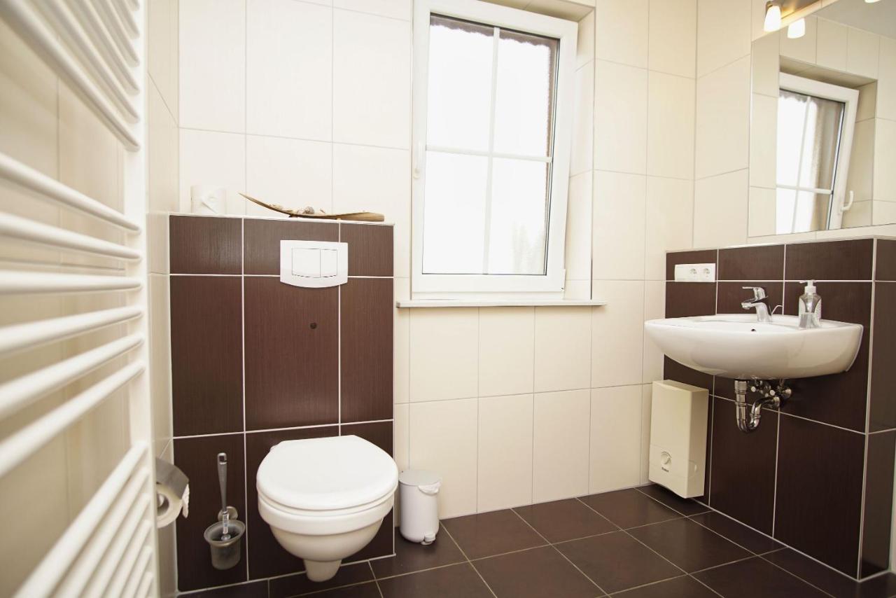 Schicke Fewo Mit Terrasse, Gratis Nutzung Vom Ahoi Erlebnisbad Und Sauna In Sellin - Haus De Niege Wech Fewo 02 Thiessow Εξωτερικό φωτογραφία