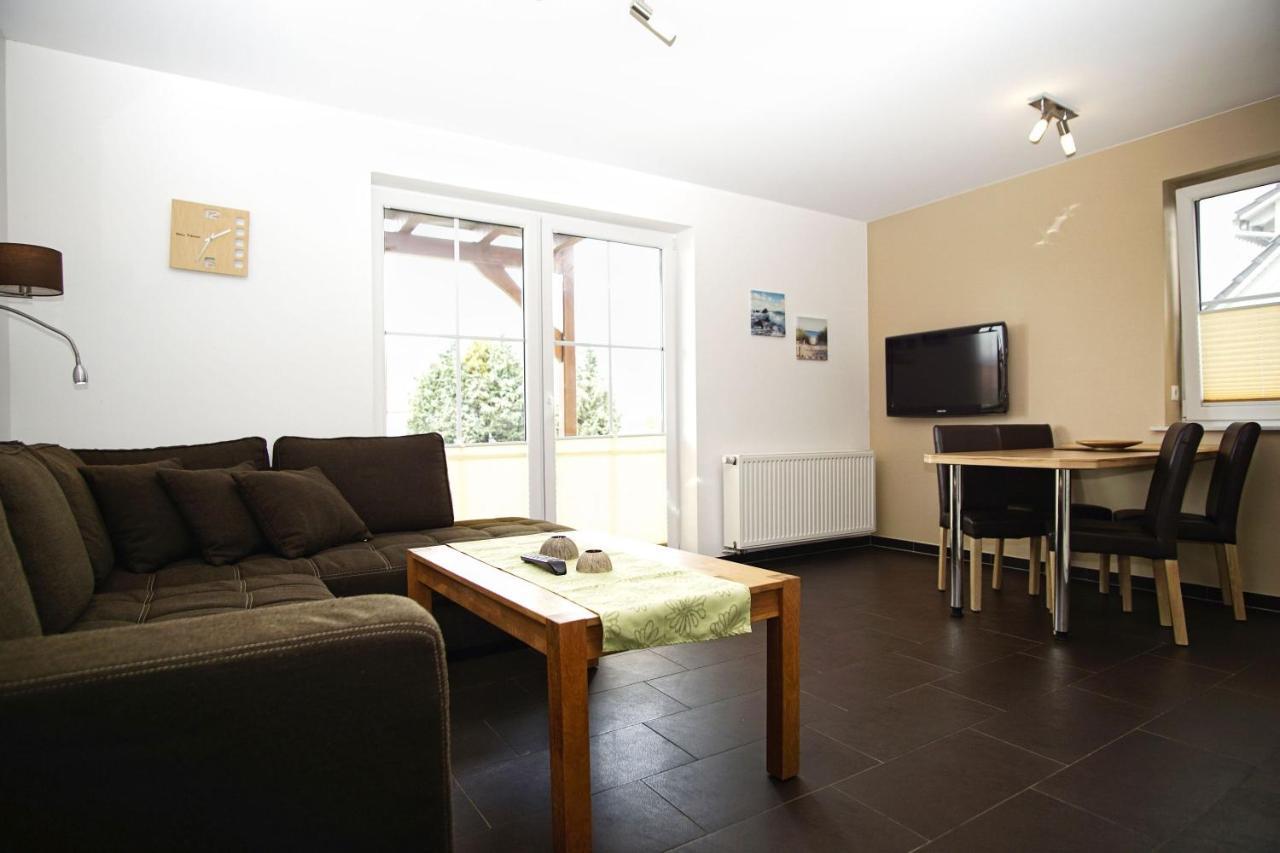 Schicke Fewo Mit Terrasse, Gratis Nutzung Vom Ahoi Erlebnisbad Und Sauna In Sellin - Haus De Niege Wech Fewo 02 Thiessow Εξωτερικό φωτογραφία