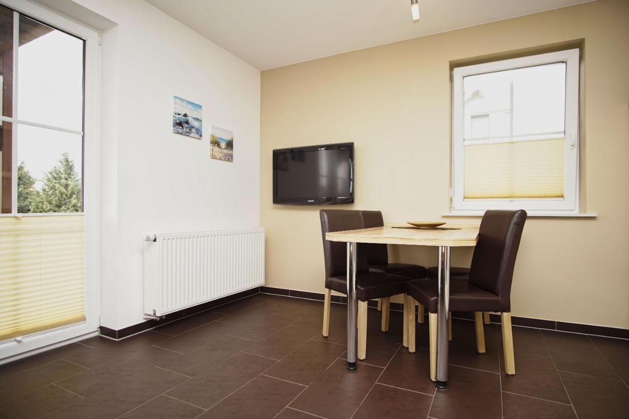 Schicke Fewo Mit Terrasse, Gratis Nutzung Vom Ahoi Erlebnisbad Und Sauna In Sellin - Haus De Niege Wech Fewo 02 Thiessow Εξωτερικό φωτογραφία