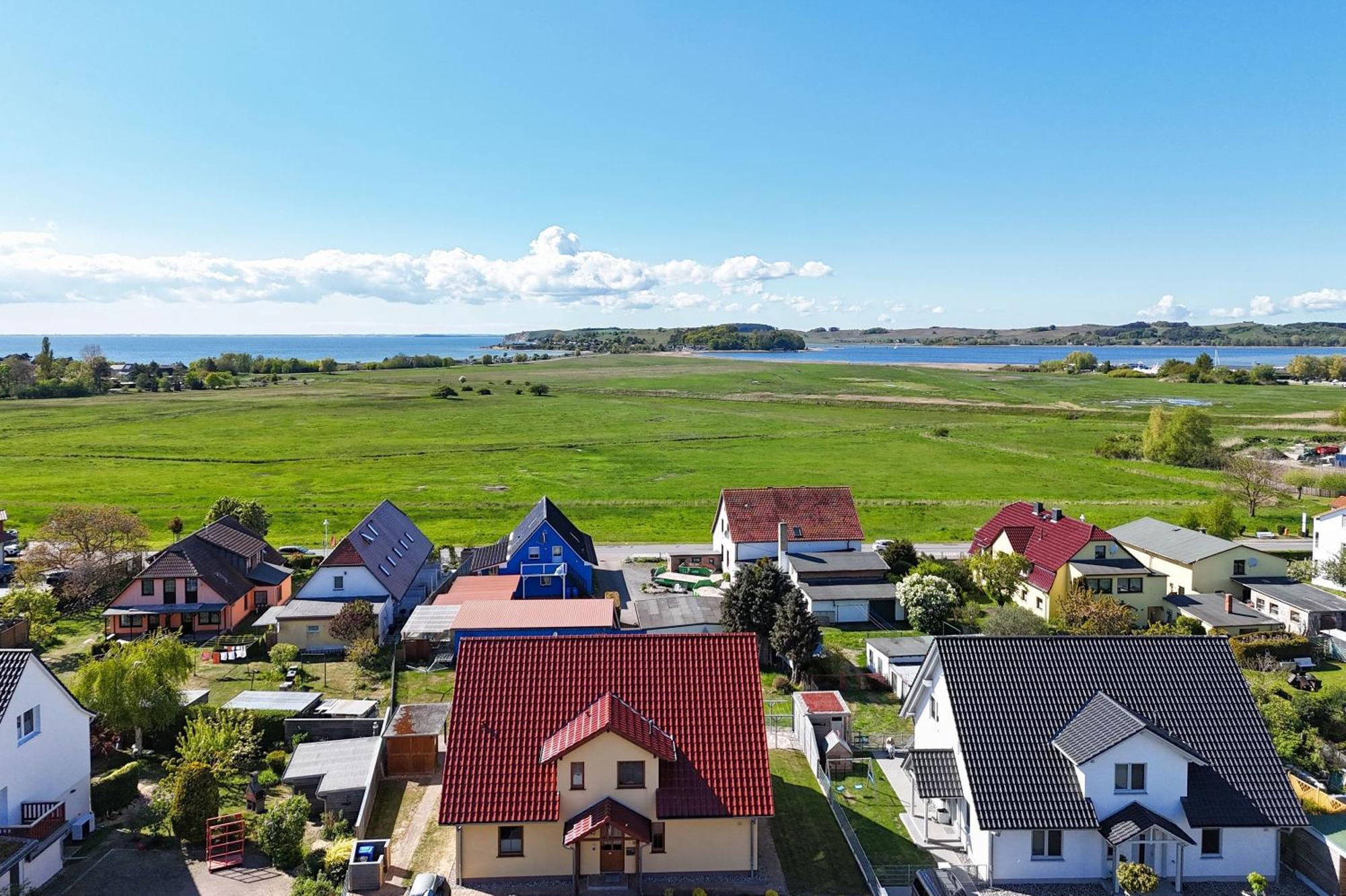 Schicke Fewo Mit Terrasse, Gratis Nutzung Vom Ahoi Erlebnisbad Und Sauna In Sellin - Haus De Niege Wech Fewo 02 Thiessow Εξωτερικό φωτογραφία